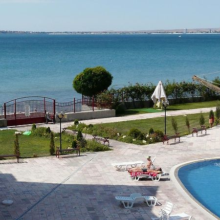 Private Apartments In Privilige Fort Beach Elenite Exterior foto